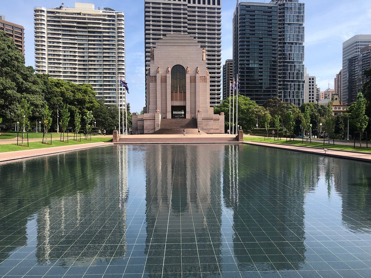 반사 연못 (Pool of Reflection)